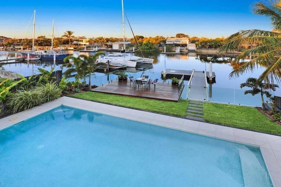 Waterfront Home Bordering Mooloolaba Buddina Kültér fotó