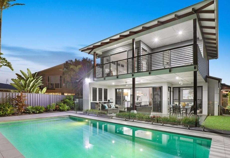 Waterfront Home Bordering Mooloolaba Buddina Kültér fotó
