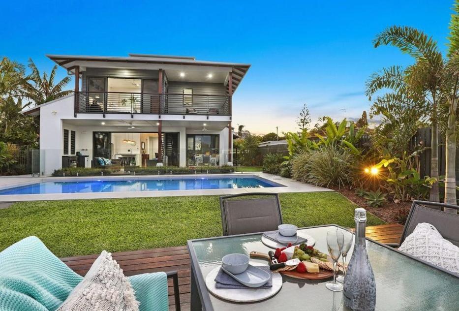 Waterfront Home Bordering Mooloolaba Buddina Kültér fotó